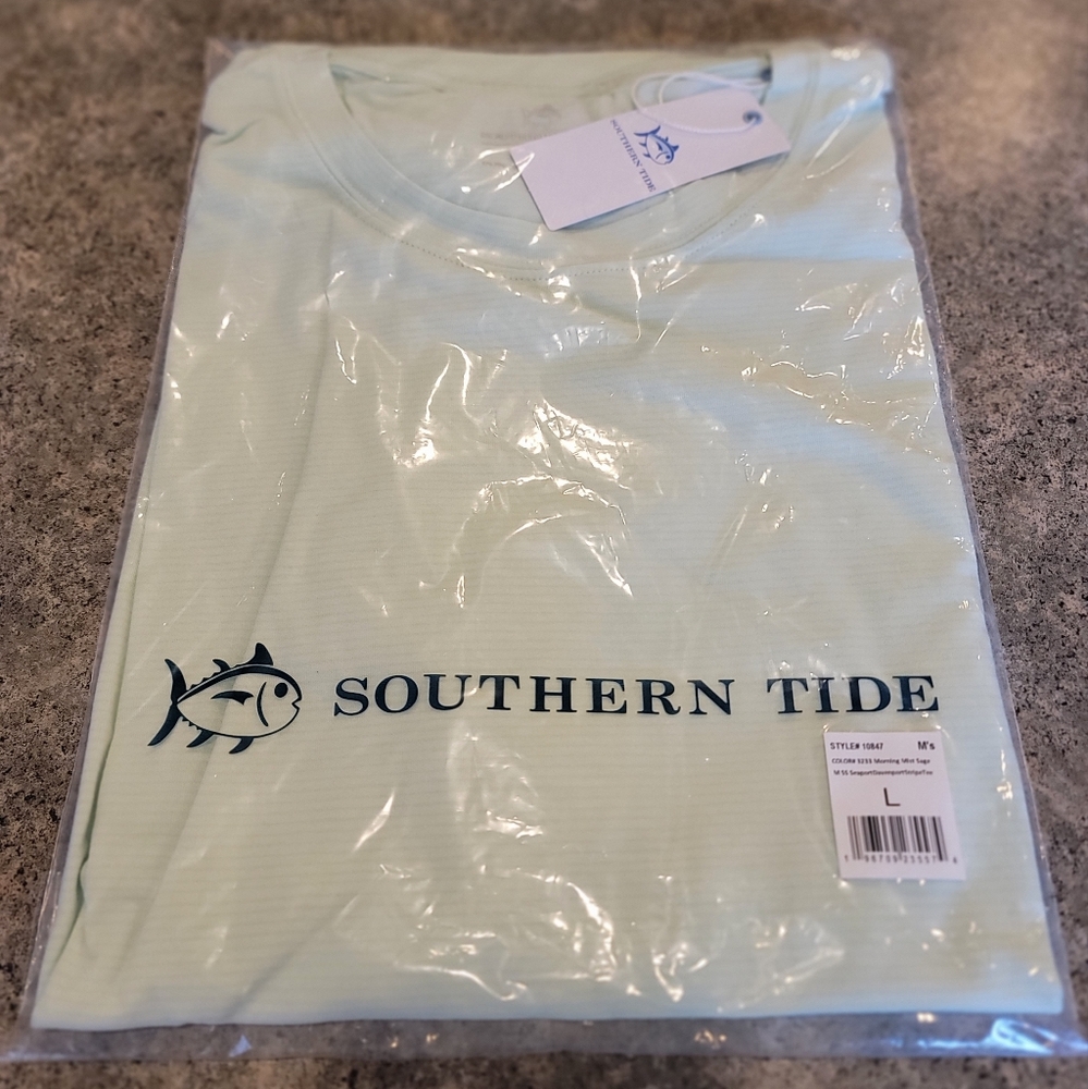 Southern Tide men's Seaport Davenport Stripe Tee Morning Mist Sage large